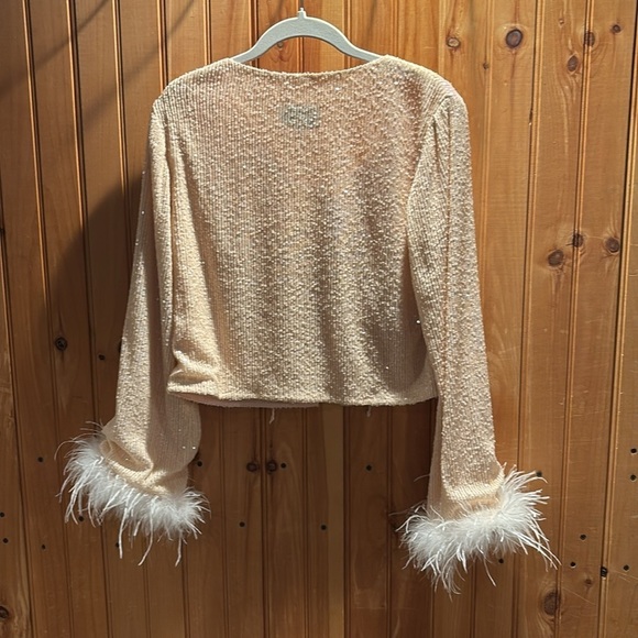FILKK sequin toe front long sleeve feather trim top - Picture 7 of 7